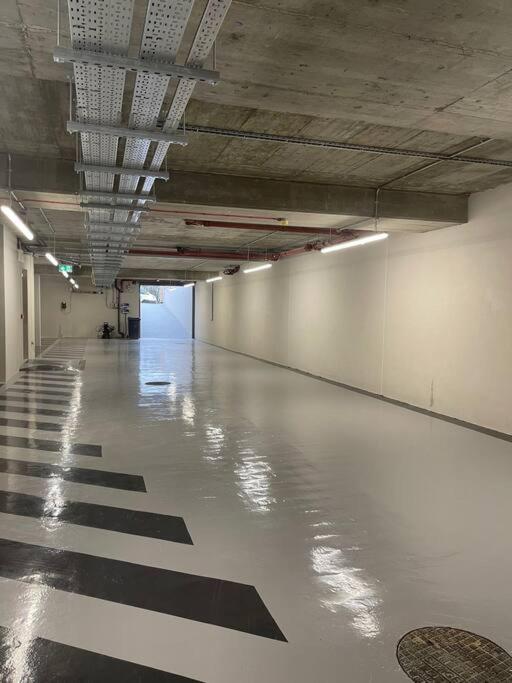 Appartamento 2Br Urban Vista Retreat Chcl F7 Chigwell Esterno foto