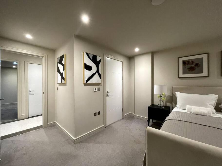 Appartamento 2Br Urban Vista Retreat Chcl F7 Chigwell Esterno foto